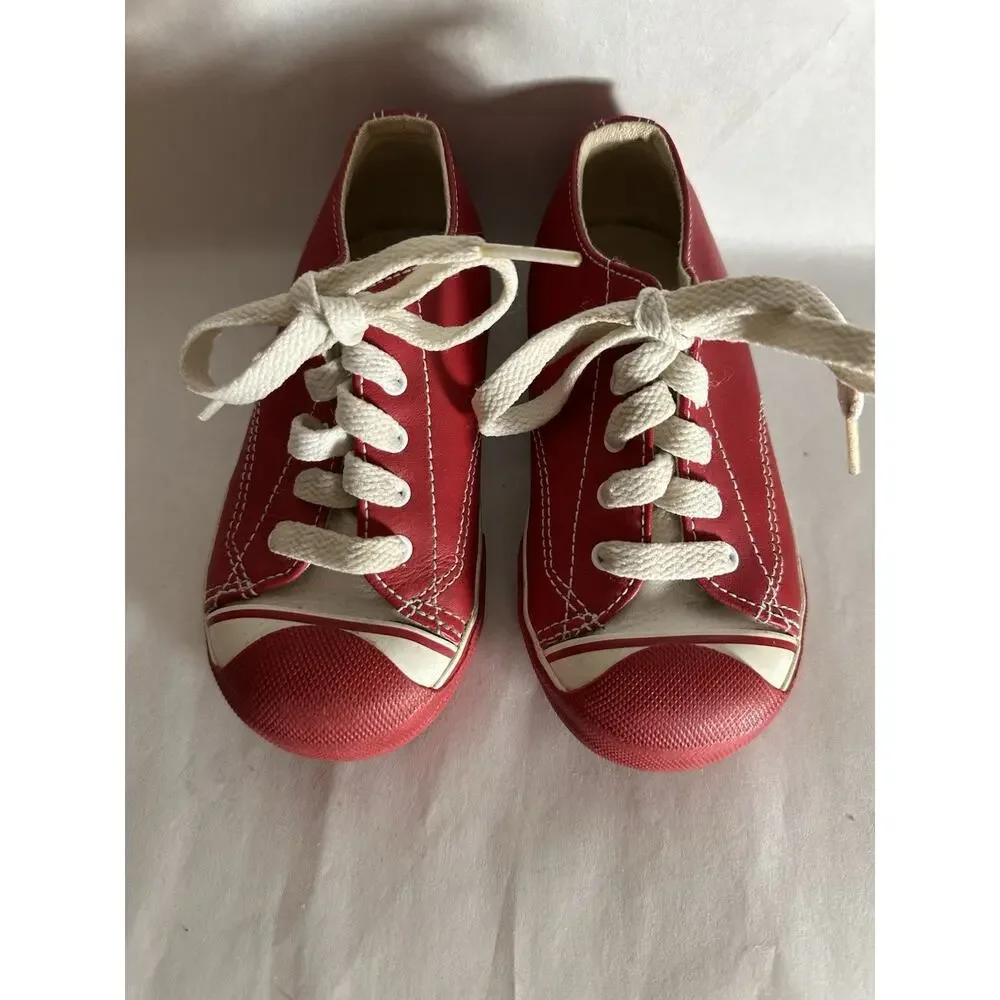 Pre-loved Morgan and Milo Boy/Girl Red Sneakers Size 8T Leather Upper Run Walk
